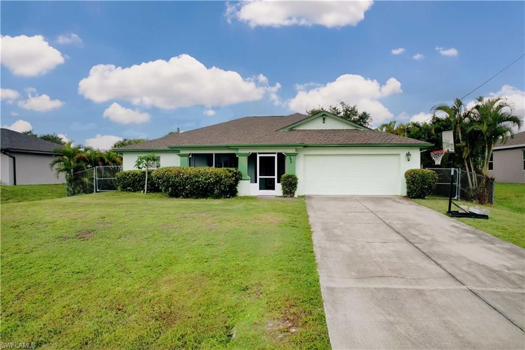 3744 NE 13th Pl, Cape Coral, FL 33909 Photo