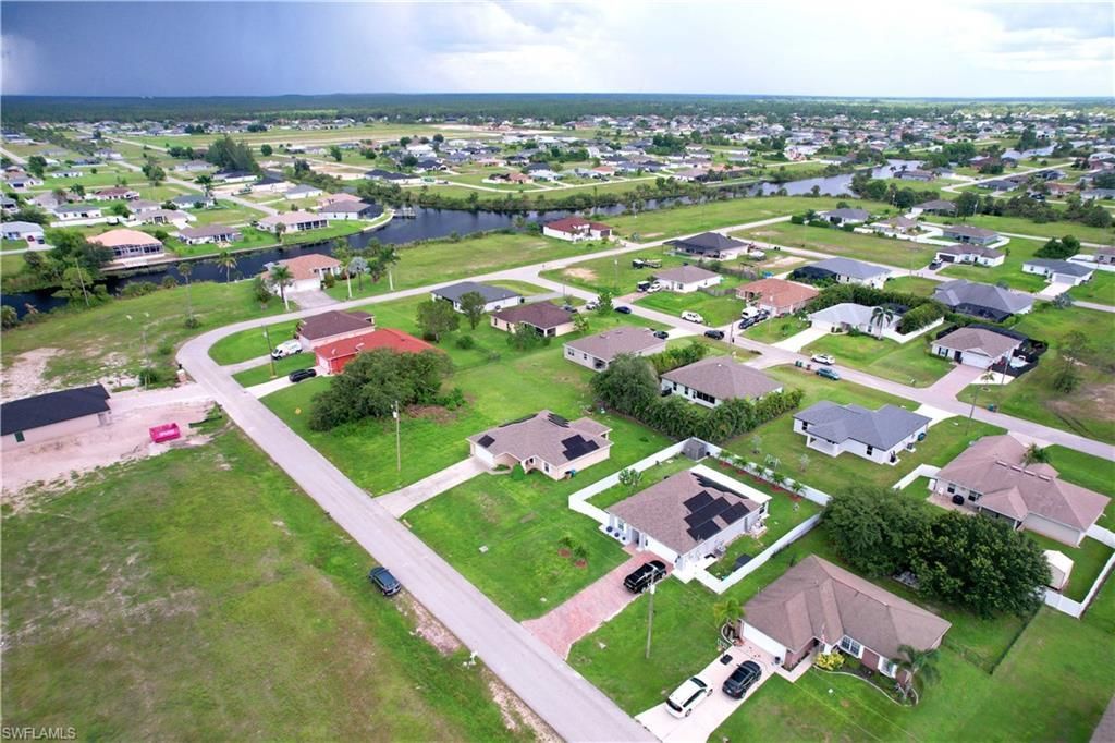 3744 NE 13th Pl, Cape Coral, FL 33909 Photo