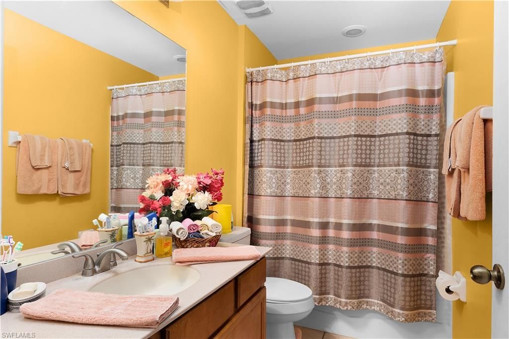 3744 NE 13th Pl, Cape Coral, FL 33909 Photo