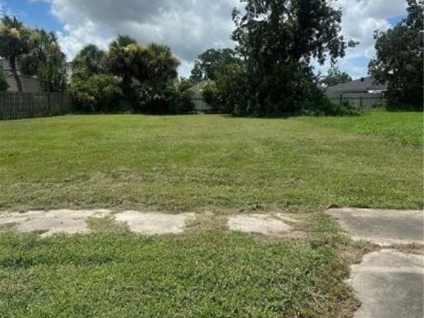 8341 SABRE Drive, Chalmette, LA 70043