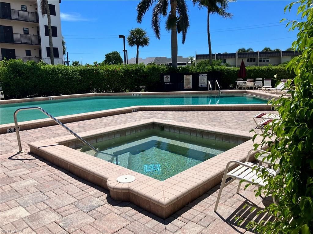 807 River Point Dr, Unit 102D, Naples, FL 34102 Photo