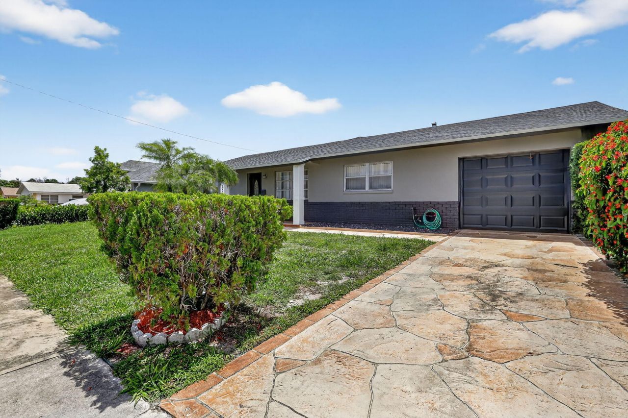 600 S Mangonia Circle, West Palm Beach, FL 33401 Photo