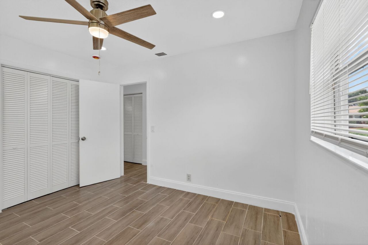 600 S Mangonia Circle, West Palm Beach, FL 33401 Photo