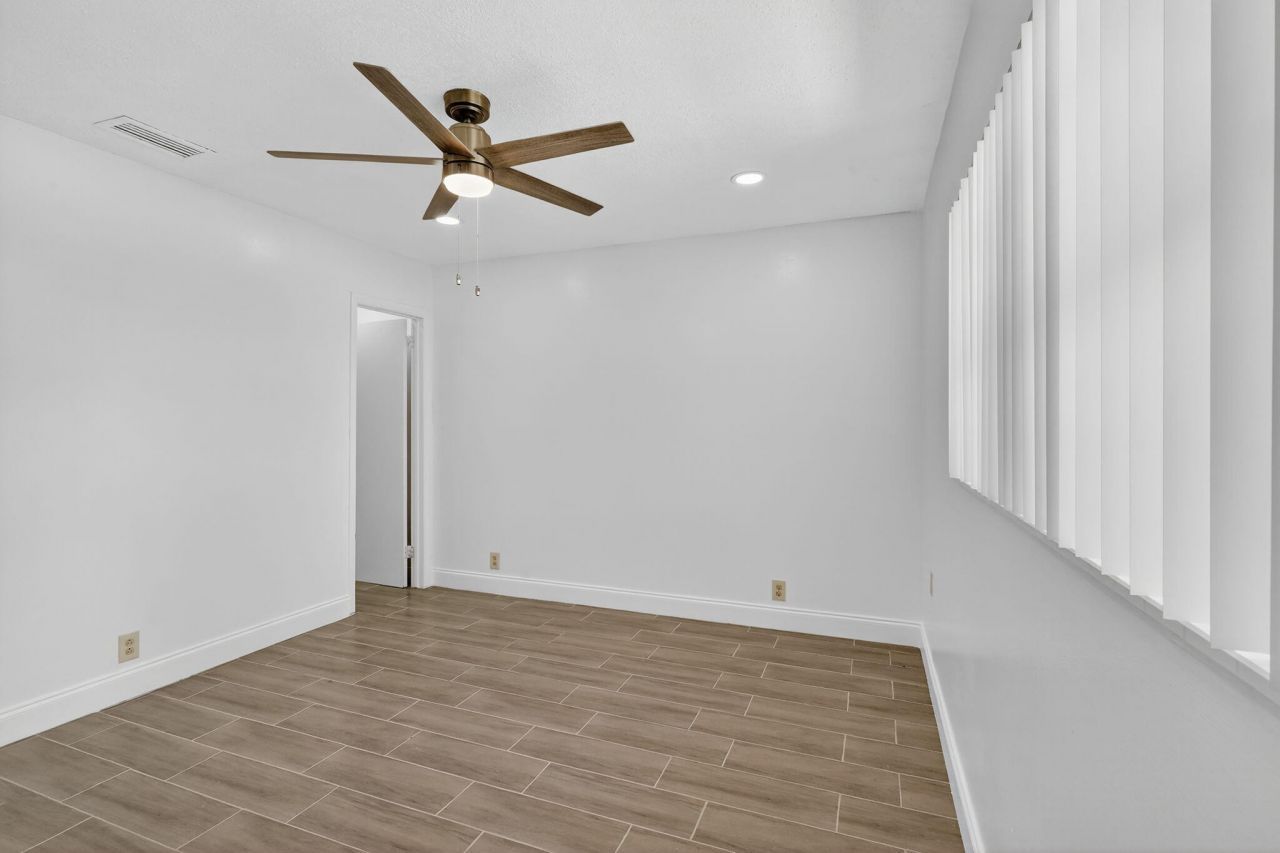 600 S Mangonia Circle, West Palm Beach, FL 33401 Photo