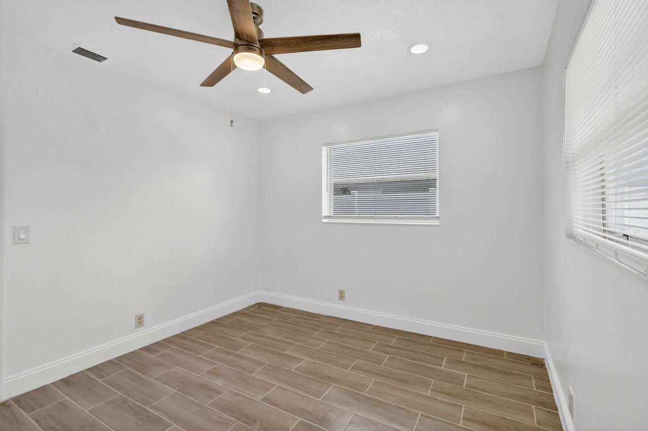 600 S Mangonia Circle, West Palm Beach, FL 33401 Photo