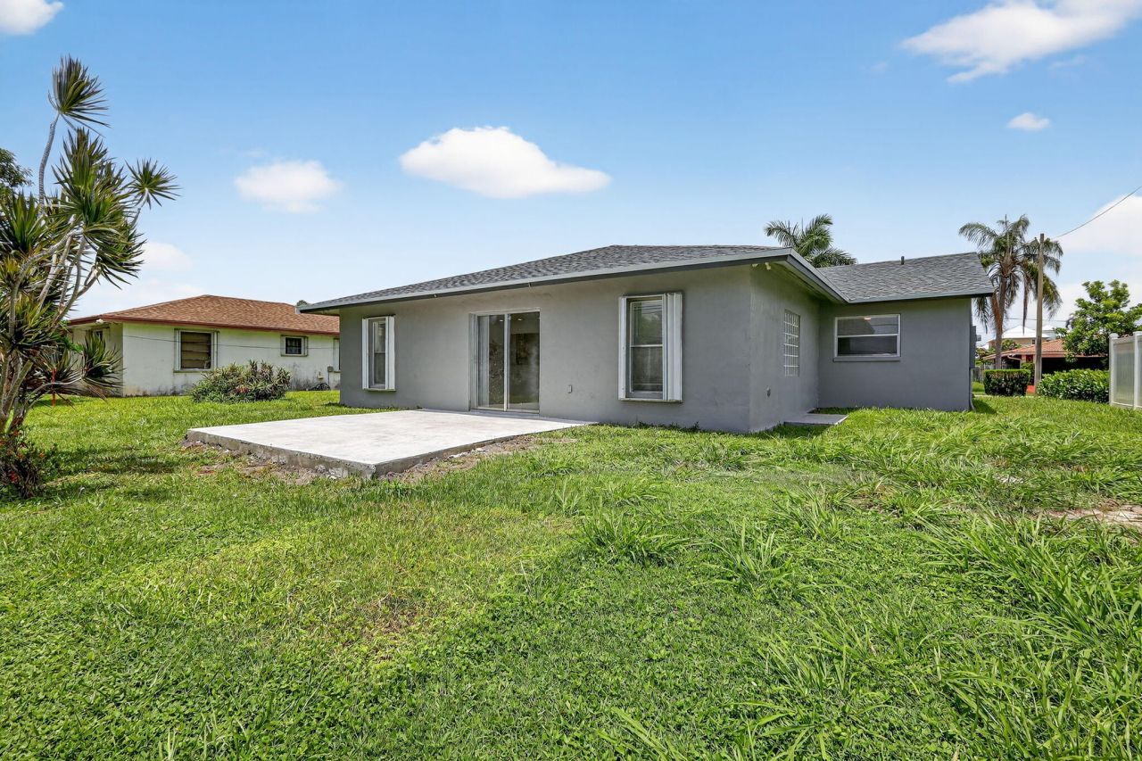 600 S Mangonia Circle, West Palm Beach, FL 33401 Photo