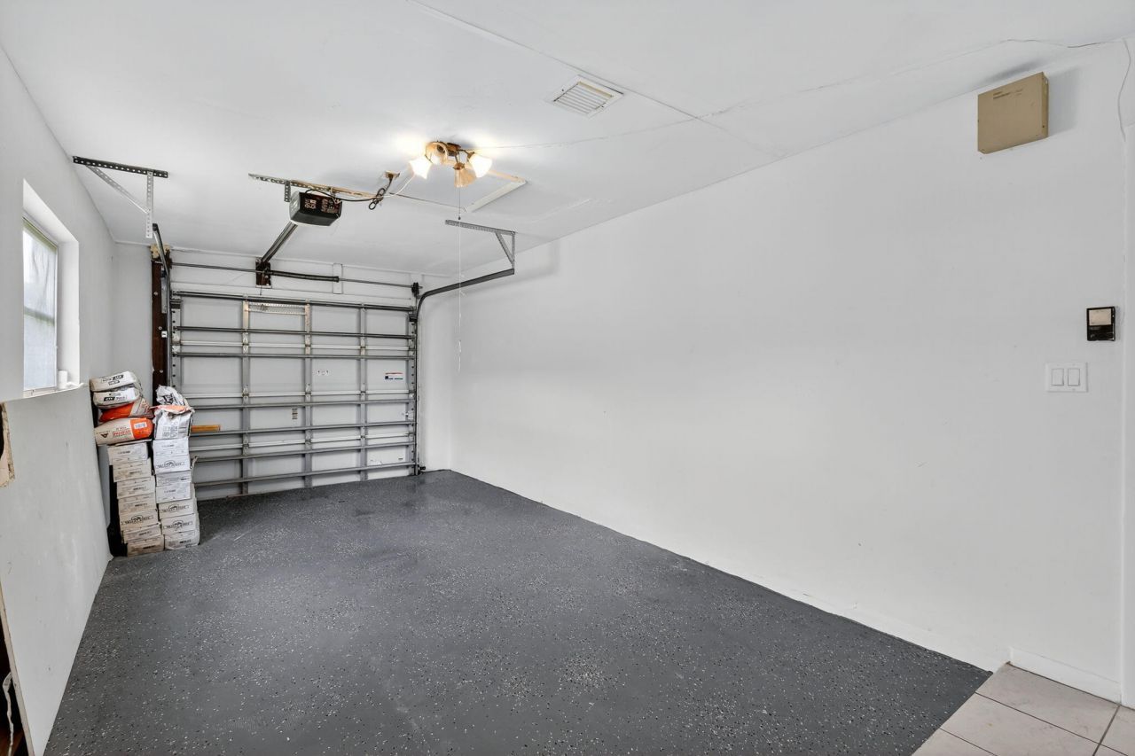 600 S Mangonia Circle, West Palm Beach, FL 33401 Photo