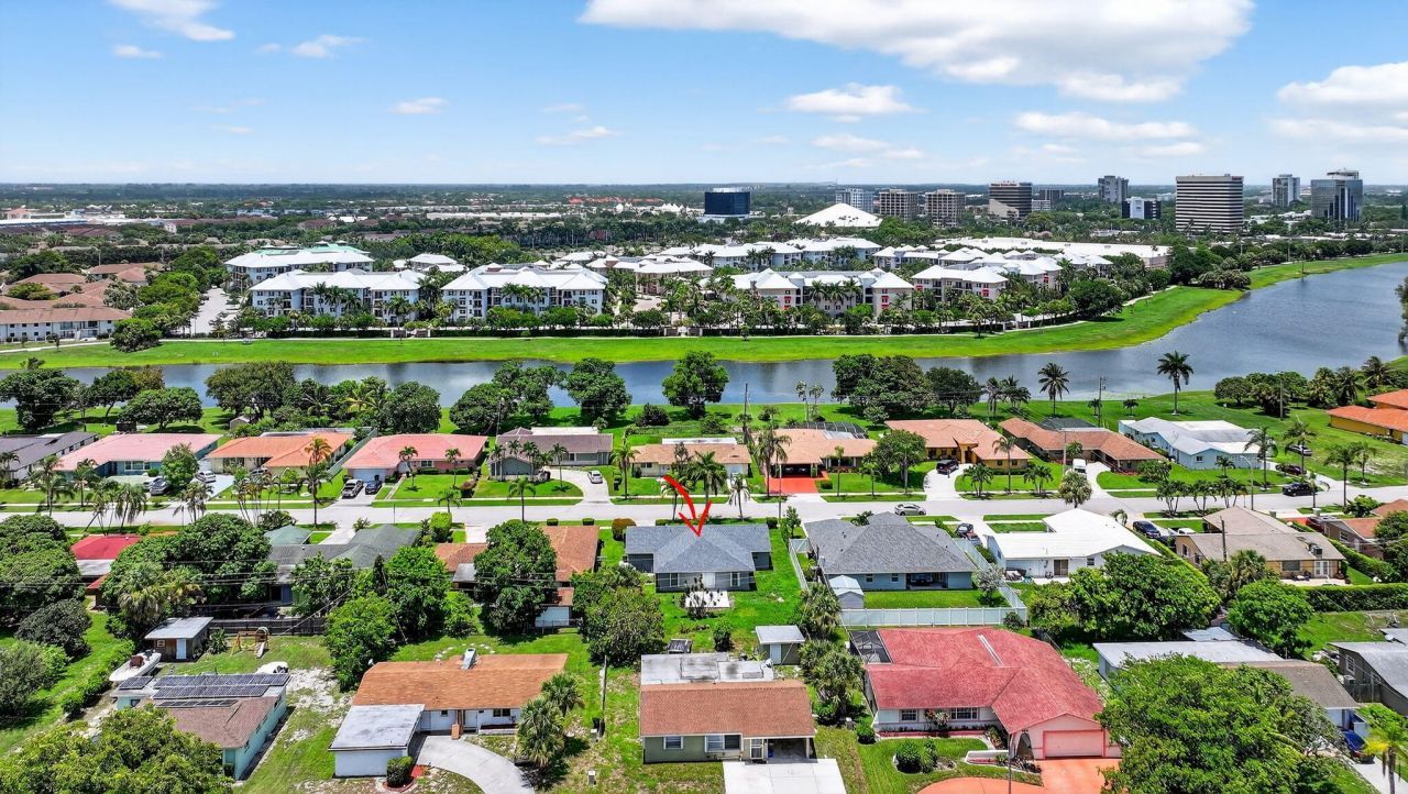 600 S Mangonia Circle, West Palm Beach, FL 33401 Photo