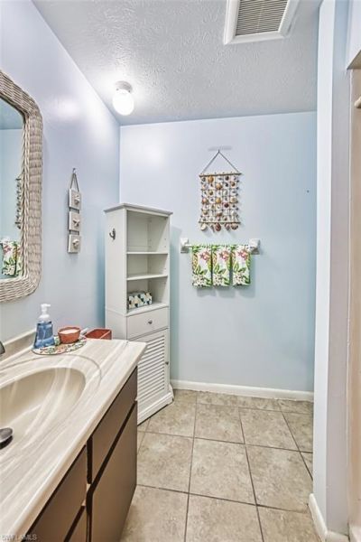 16001 Dublin Cir, Unit 203, Fort Myers, FL 33908 Photo
