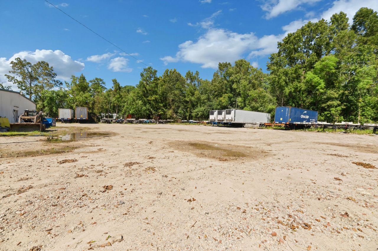 6650 Jet Park Road Photo 4