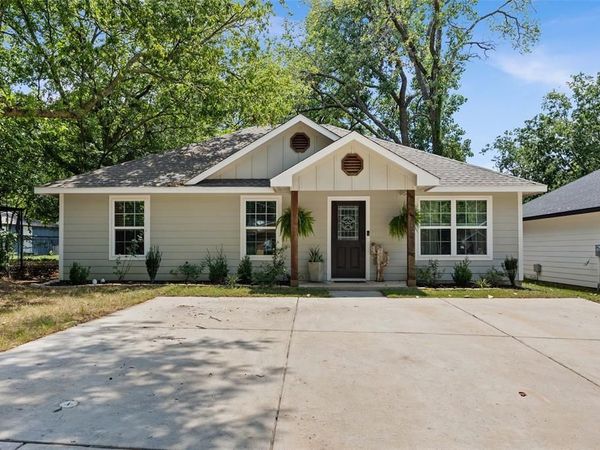 112 Buchanan Street, Whitesboro, TX 76273