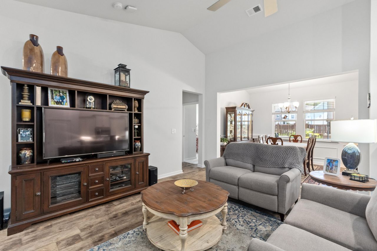 5200 Preserve Boulevard Photo 16