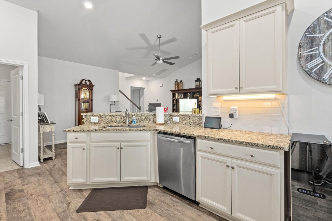 5200 Preserve Boulevard Photo 20