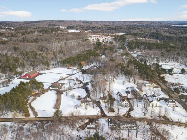 1090 Pittston School Street, Pittston, ME 04345