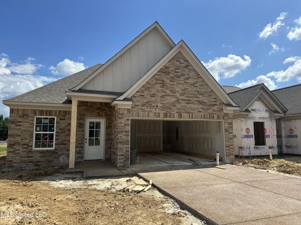 343 Flower Garden Drive, Southaven, MS 38671