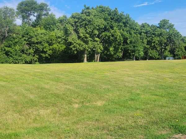 LOT 6 BLK 4 NORTH SHORE SUBDIVISION, Devils Lake, ND 58301