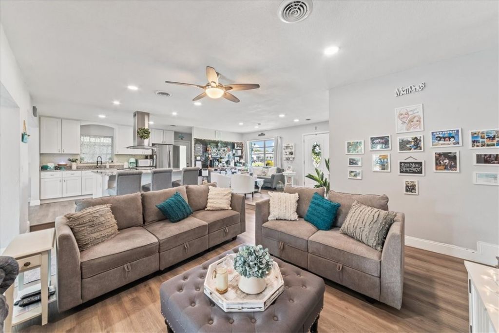 573 Wimbrow Drive, Sebastian, FL 32958 Photo