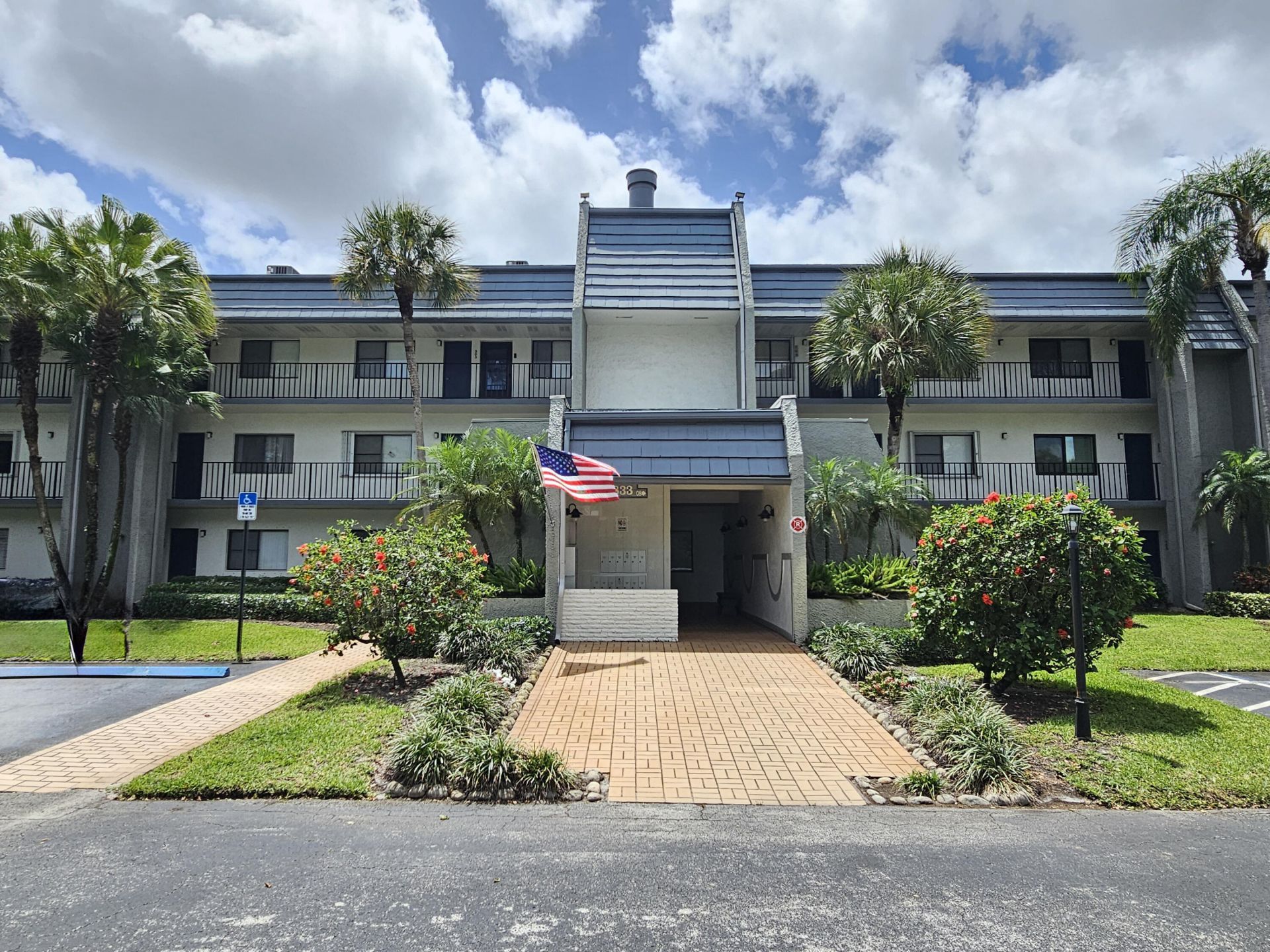 4833 Esedra Court, Unit 201, Lake Worth, FL 33467 Photo