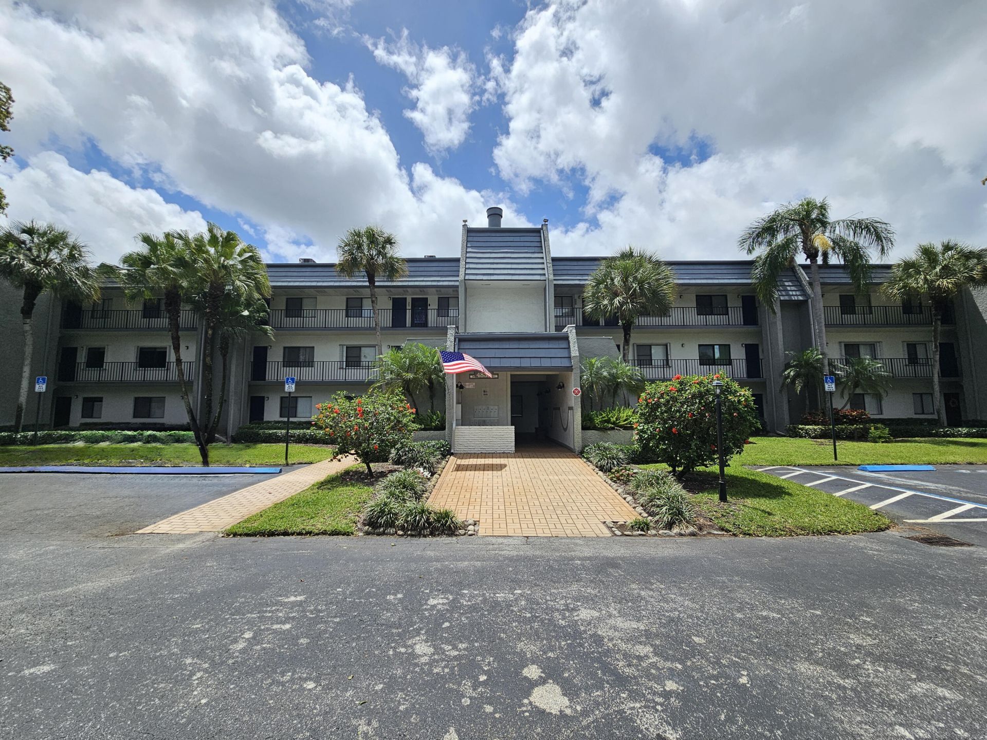 4833 Esedra Court, Unit 201, Lake Worth, FL 33467 Photo