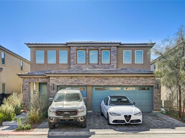 645 Soaring Wings Avenue, Las Vegas, NV 89183