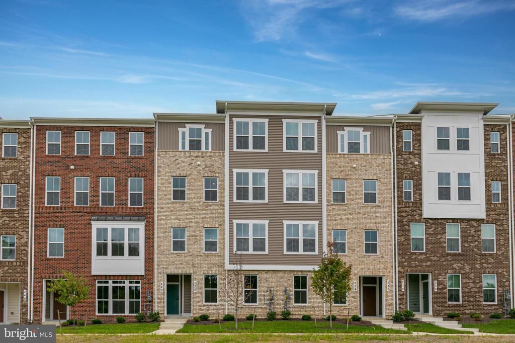 240 Matisse Place, Unit 1012H, Bowie, MD 20716 Main Photo