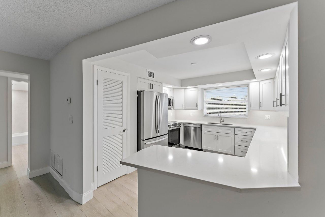 20 Celestial Way, Unit 215, Juno Beach, FL 33408 Photo