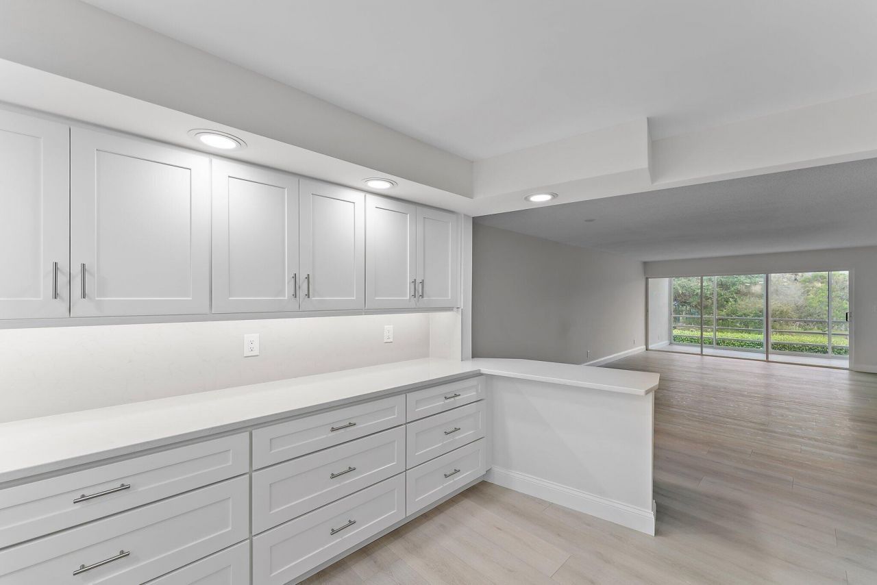 20 Celestial Way, Unit 215, Juno Beach, FL 33408 Photo