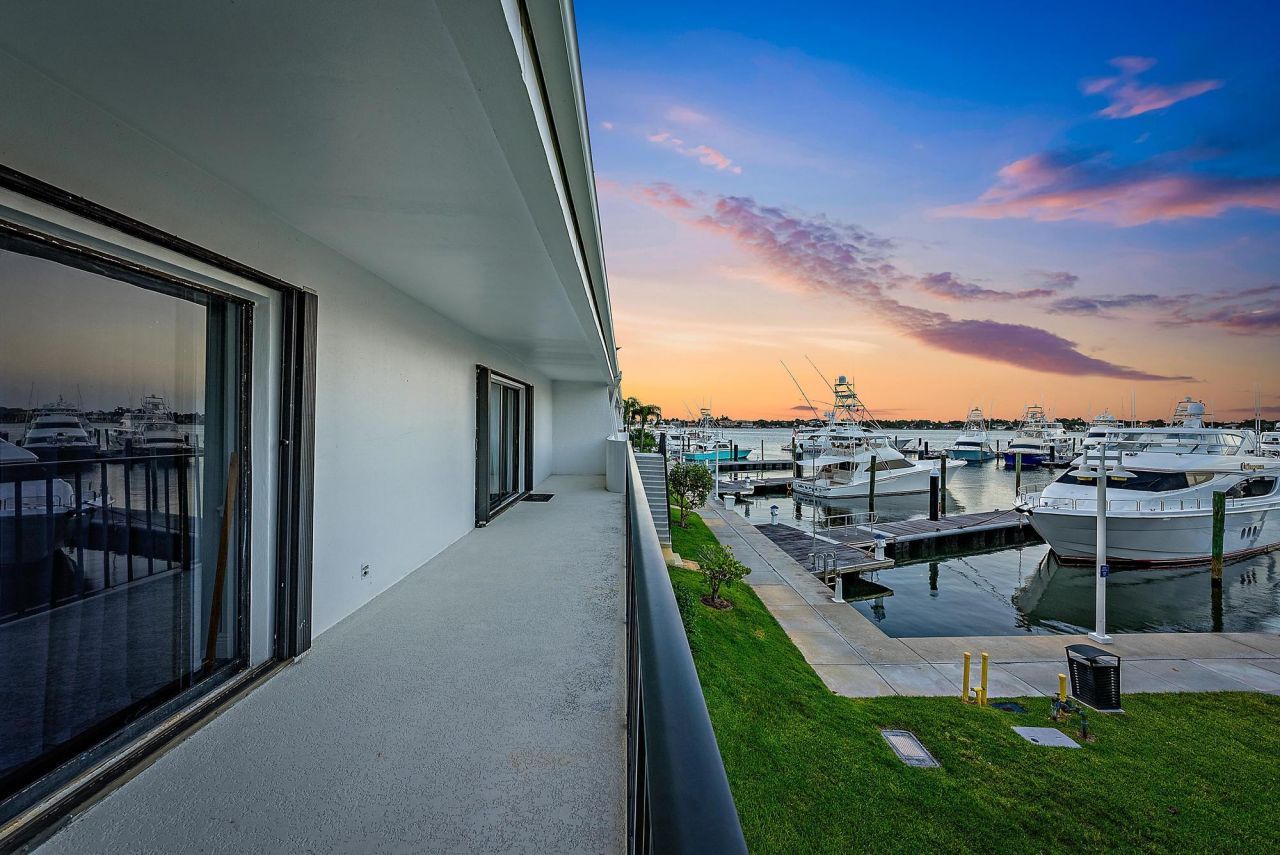 1200 Marine Way, Unit G11, North Palm Beach, FL 33408 Photo
