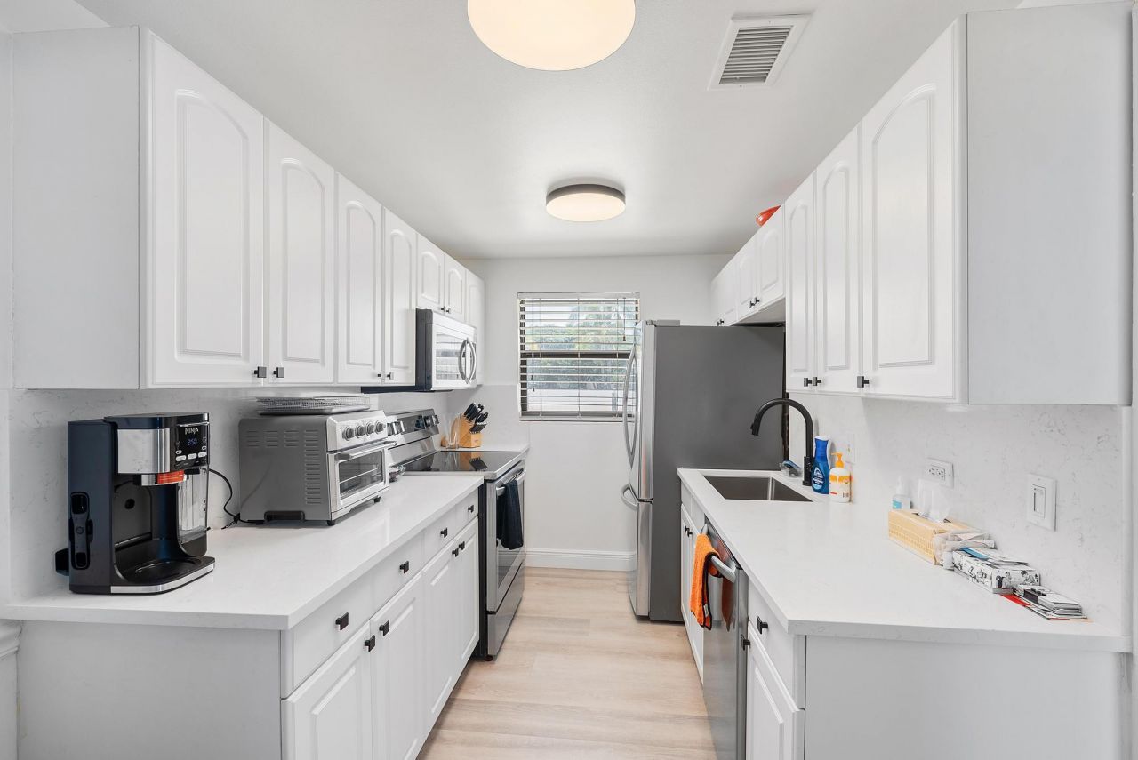 1200 Marine Way, Unit G11, North Palm Beach, FL 33408 Photo