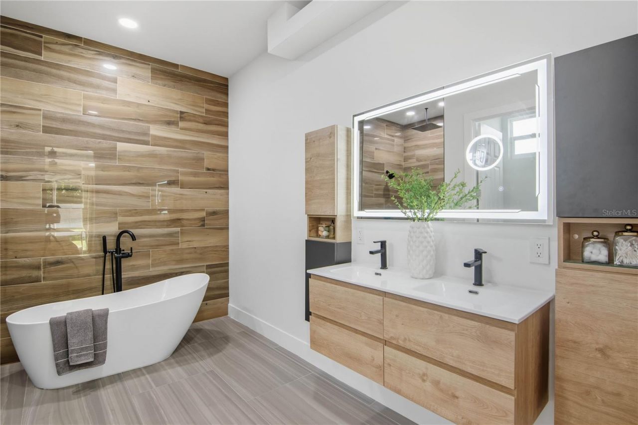 1518 Cloverlawn Avenue, Orlando, FL 32806 Photo