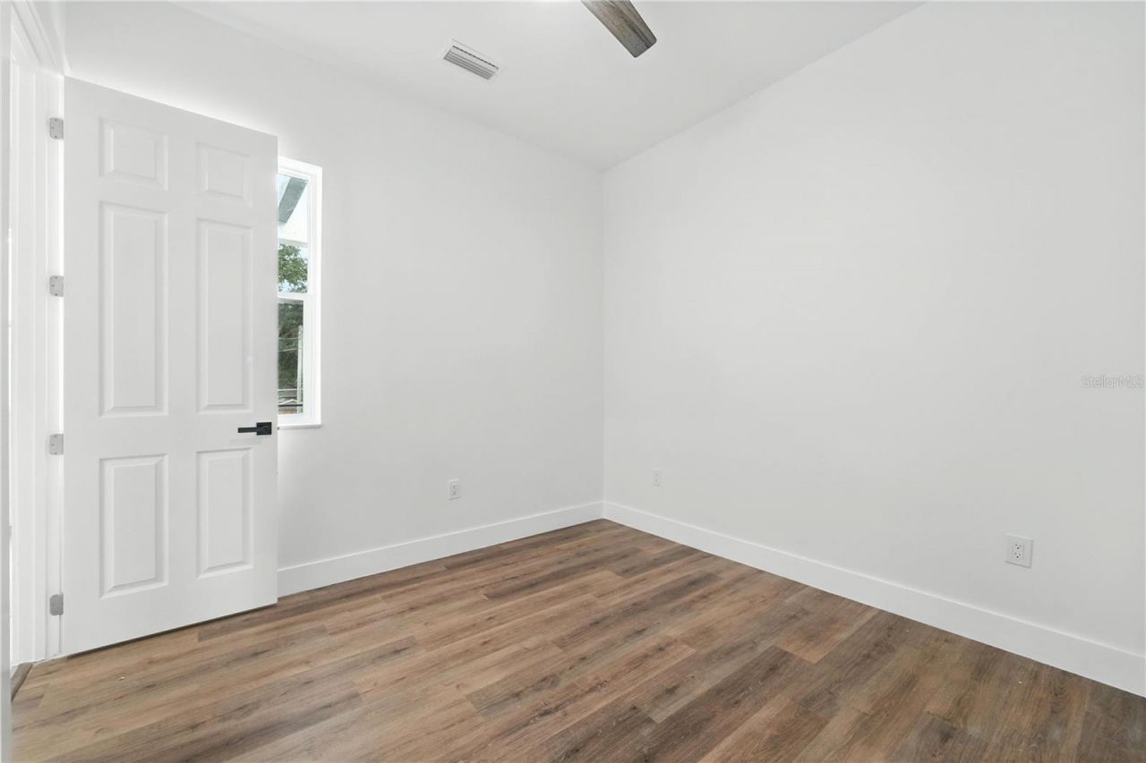 1518 Cloverlawn Avenue, Orlando, FL 32806 Photo