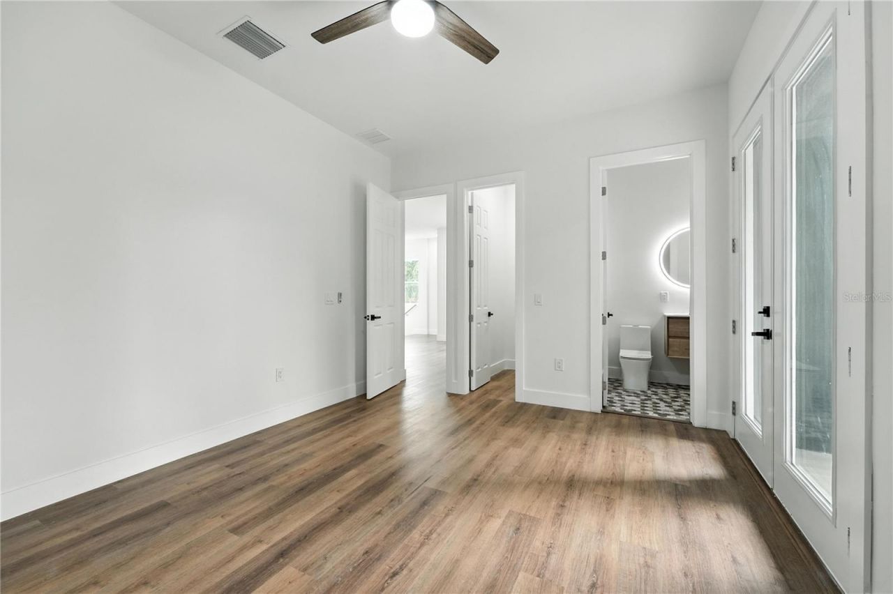 1518 Cloverlawn Avenue, Orlando, FL 32806 Photo