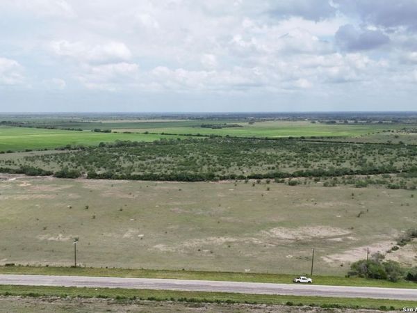 000 FM 888, Beeville, TX 78102