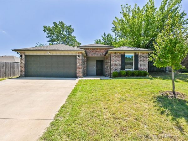 3009 N 24th West Avenue, Tulsa, OK 74127
