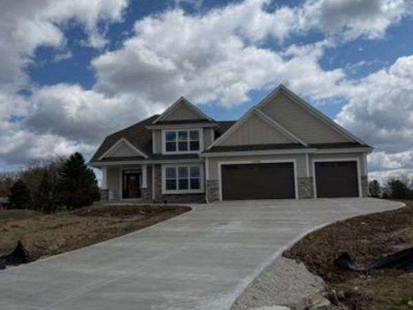W257N5886 Autumn WAY, Lisbon, WI 53089