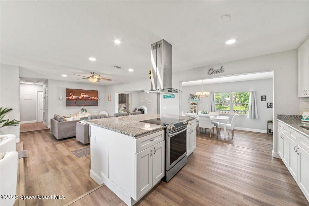 573 Wimbrow Drive, Sebastian, FL 32958 Photo