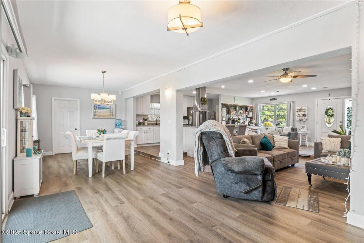 573 Wimbrow Drive, Sebastian, FL 32958 Photo