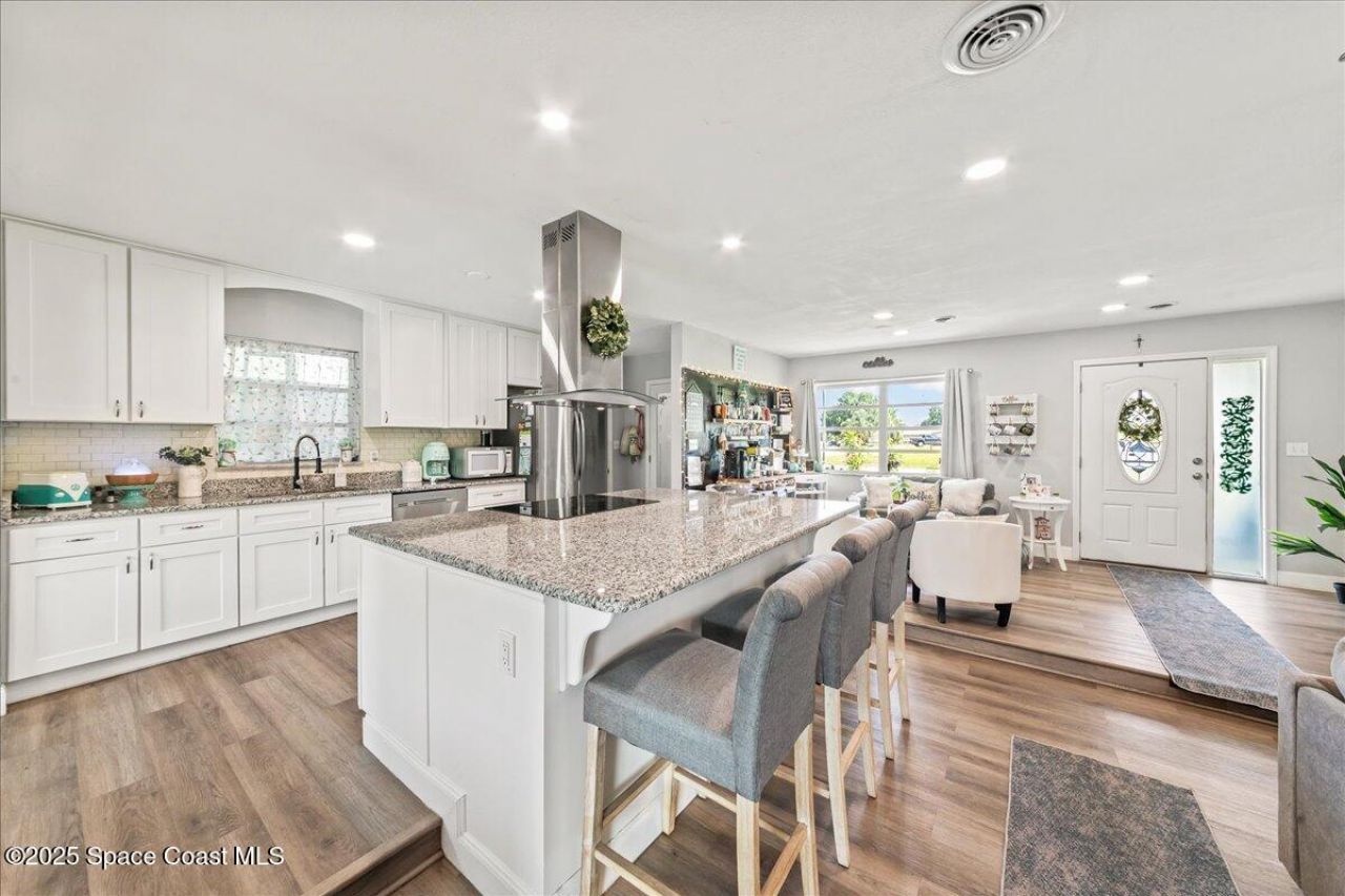 573 Wimbrow Drive, Sebastian, FL 32958 Photo