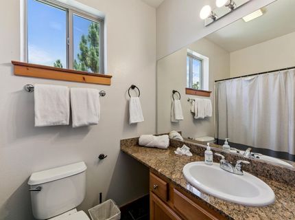 10592 Boulders Road, Truckee, CA 96161 Photo