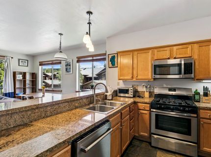10592 Boulders Road, Truckee, CA 96161 Photo
