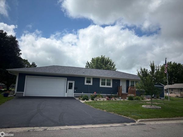 3102 3rd Street, Emmetsburg, IA 50536