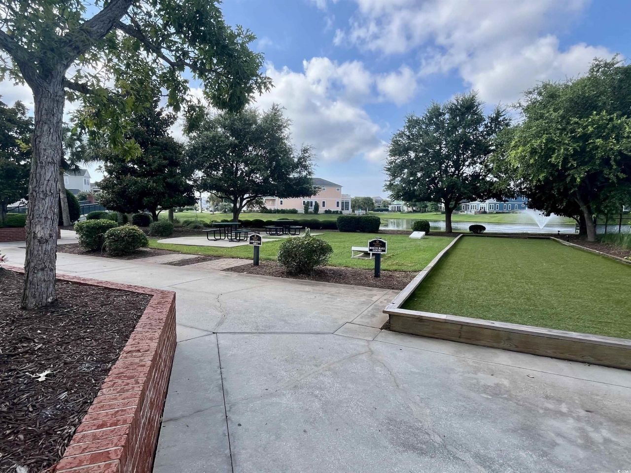 243 W Palms Dr. Photo 11