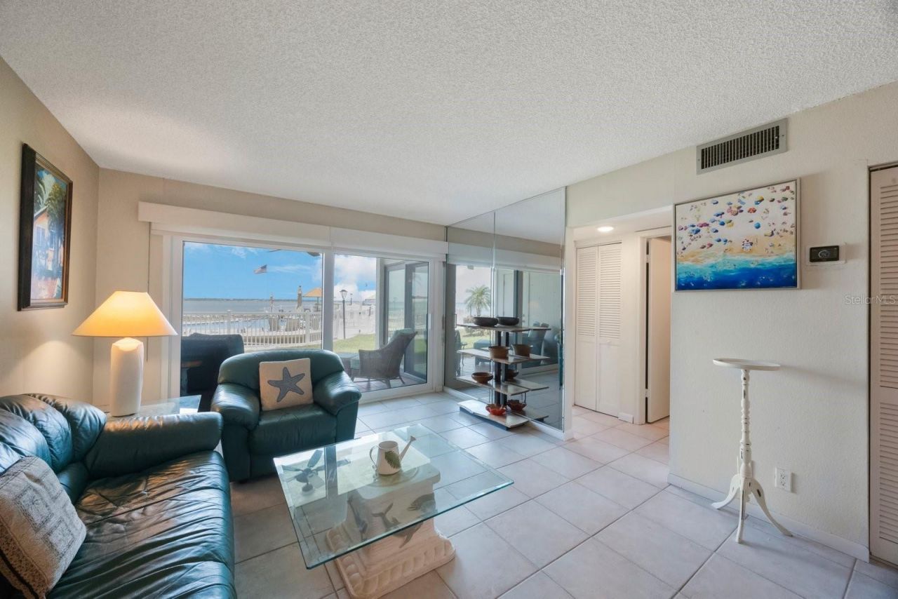 6265 Sun Boulevard, Unit 112, Saint Petersburg, FL 33715 Photo