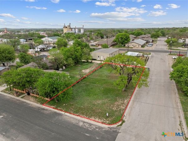 807 S Main Street, Lampasas, TX 76550