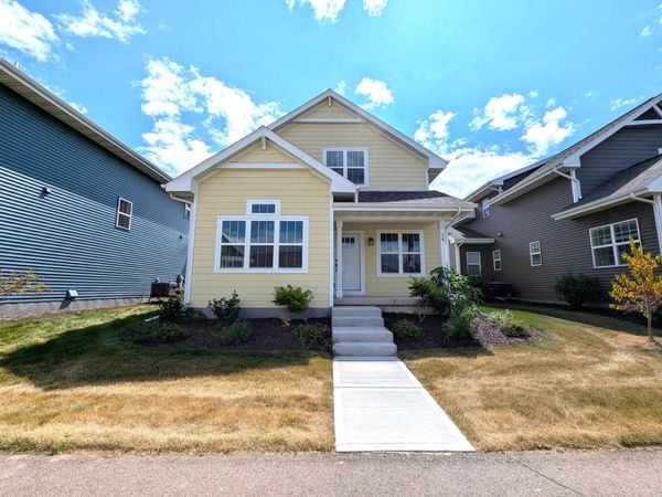 26 Windflower Way, Mount Horeb, WI 53572