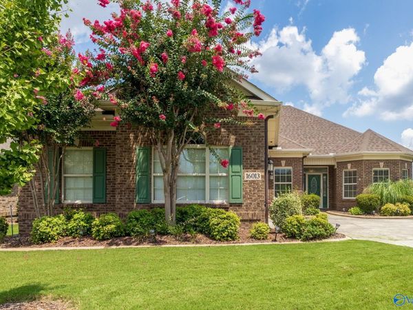 16013 Shropshire Drive, Huntsville, AL 35803
