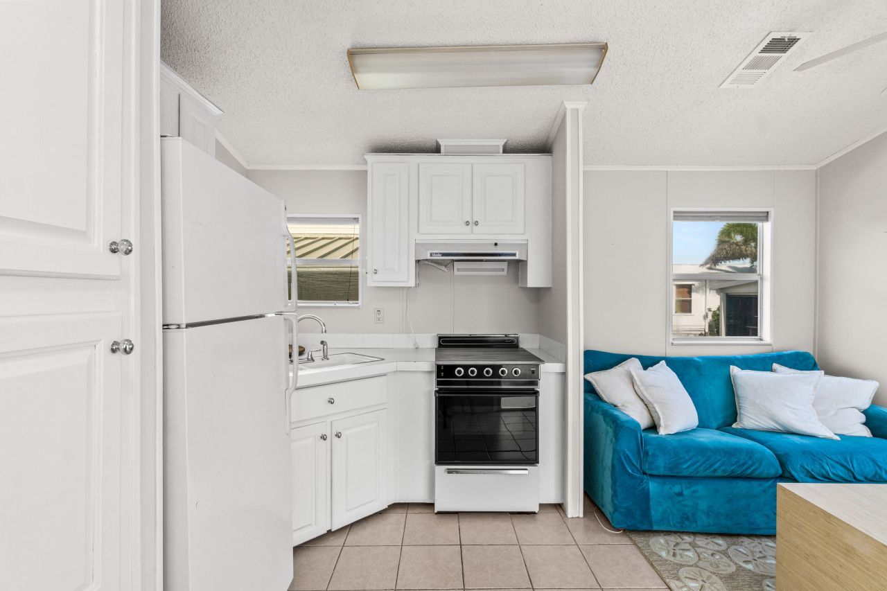 12 Hibiscus Drive, Unit H, Briny Breezes, FL 33435 Photo