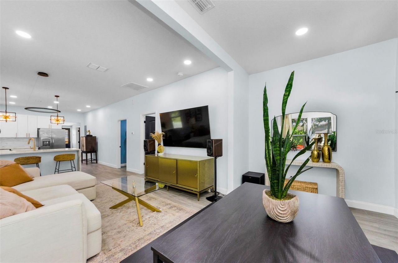 1202 E 32nd Avenue, Tampa, FL 33603 Photo