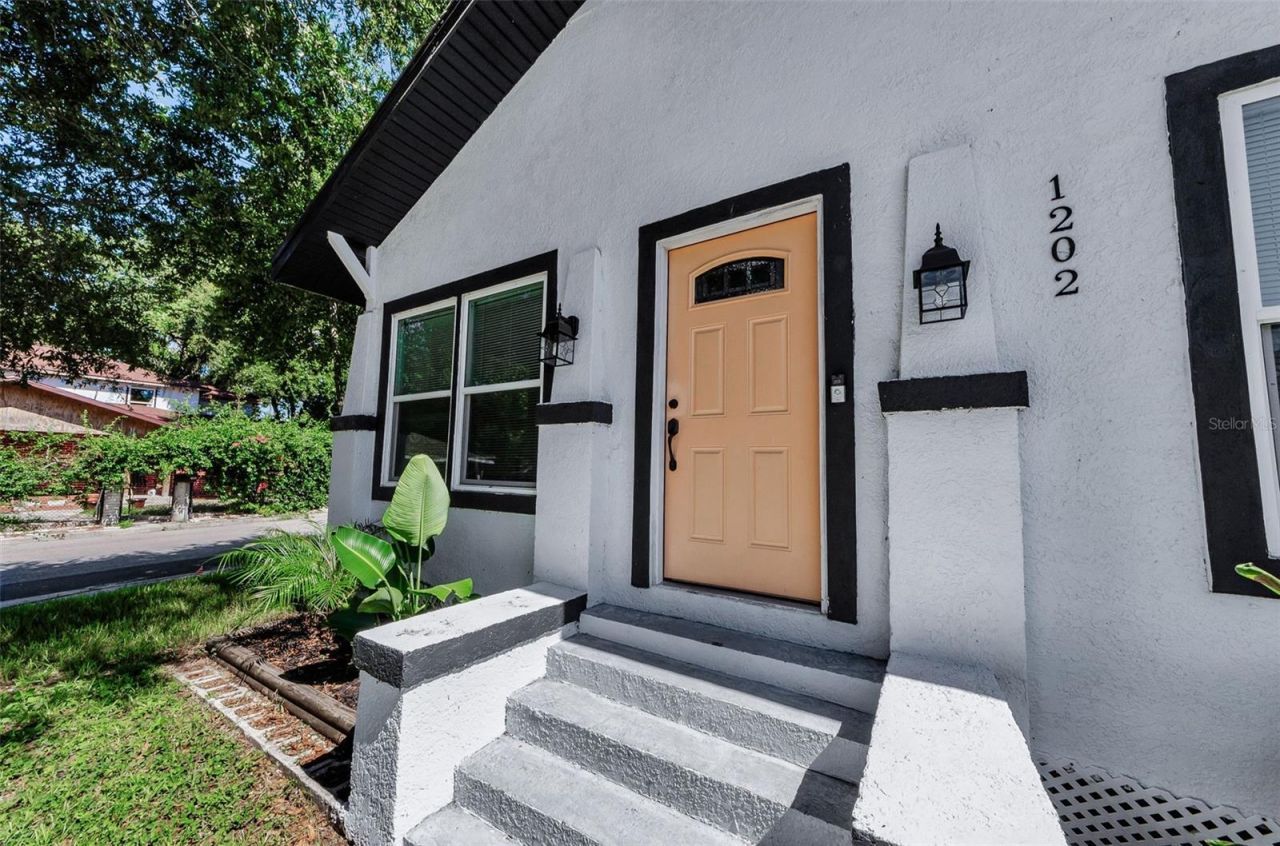 1202 E 32nd Avenue, Tampa, FL 33603 Photo
