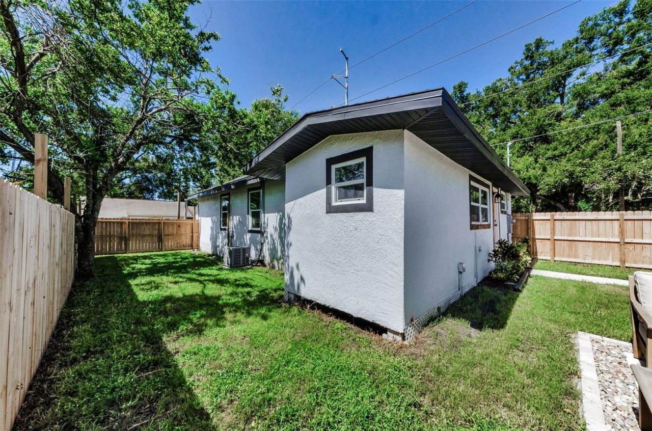 1202 E 32nd Avenue, Tampa, FL 33603 Photo